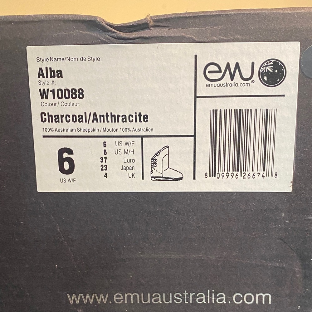 Emu Charcoal Boots with Camel Button Details. Ladies size 6 - Picture 12 of 13